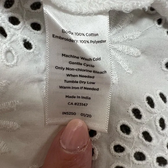 Talbots White Floral Embroidered Top - Picture 6 of 7